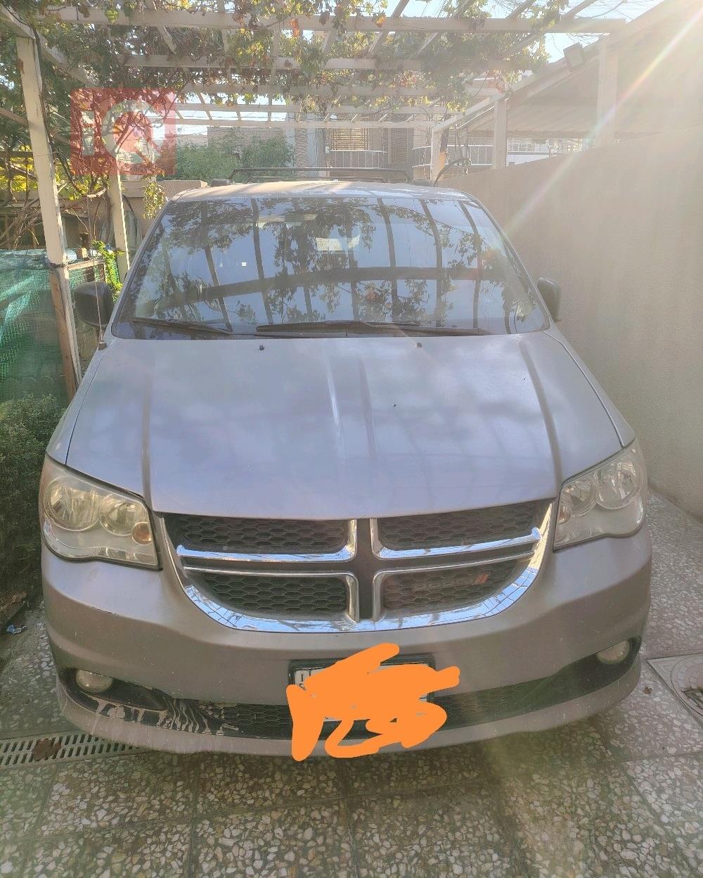 دودج جراند كارافان